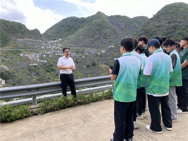 耀世娱乐-广西水电学子三下乡： 水利学子走进大化，农科生态助力振兴