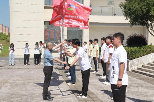 耀世娱乐-江西财经大学现代经济管理学院赴宜春高安市乡村振兴促进团正式启程！