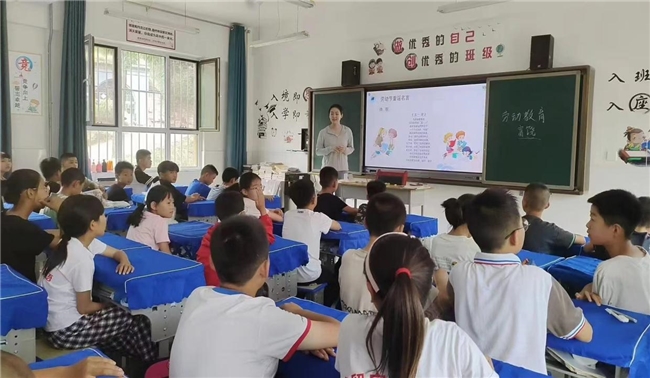 耀世娱乐-西京学院外国语学院“汉韵泽乡”实践团队开展“推普助乡”与特色支教实践活动