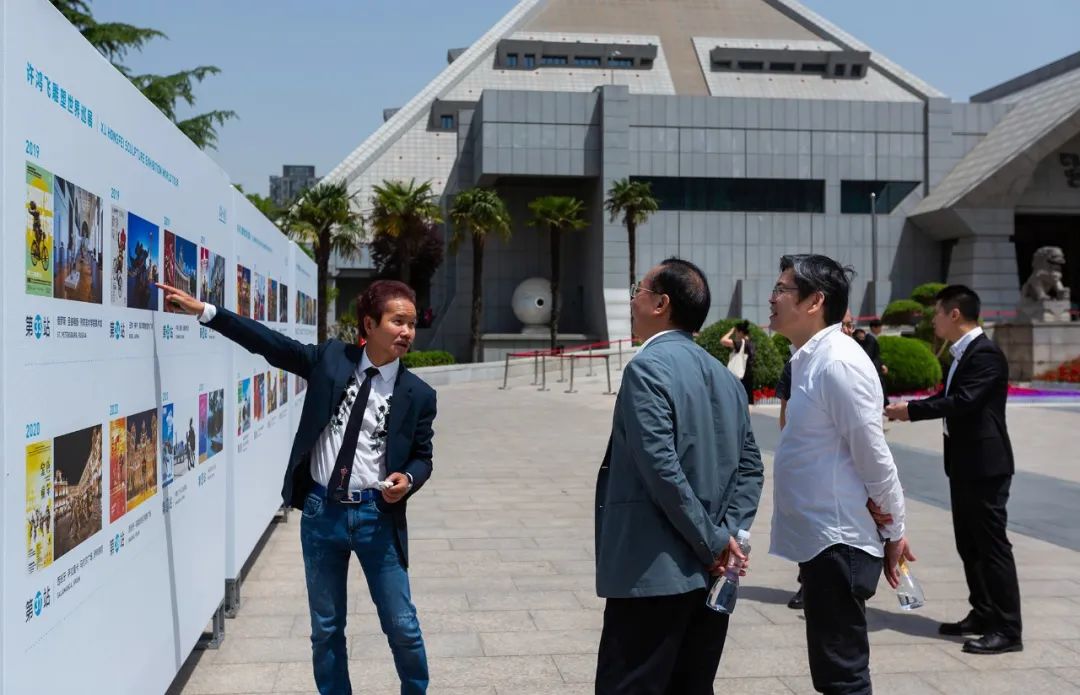 耀世娱乐-“文明赓续·古今交融——许鸿飞雕塑世界巡展·郑州站”在河南博物院开幕