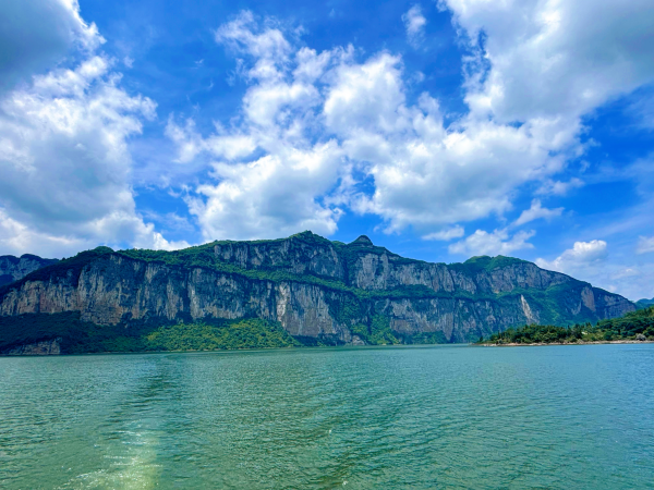 耀世娱乐-畅享贵州23°C的夏日清凉，“解锁”更多新玩法